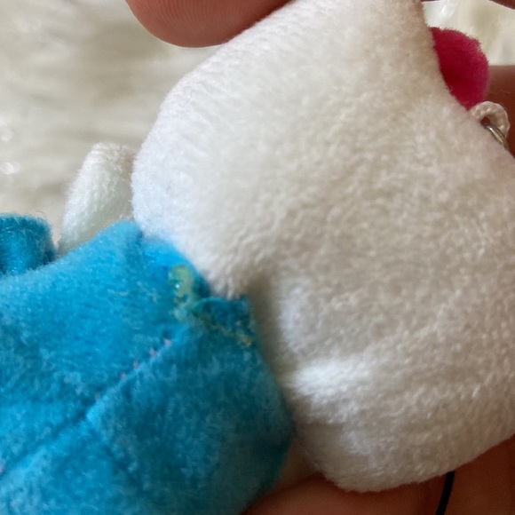Sanrio Hello Kitty Plush Keychain - Picture 5 of 7
